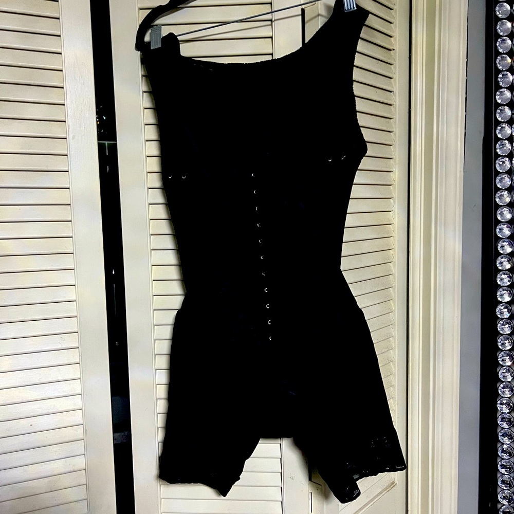 Body Magic faja/girdle /waist trainer